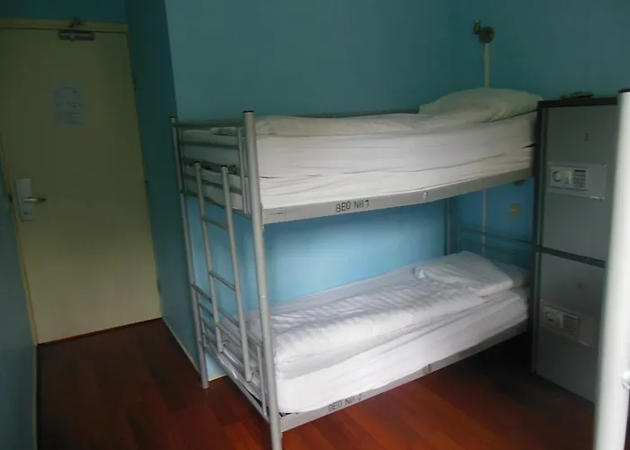 ホステル スリープ-イン *