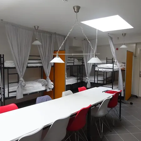 Sleep-inn Vandrarhem *