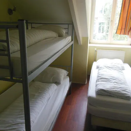 Sleep-inn Vandrarhem *